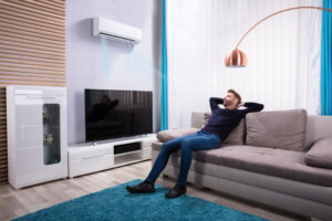 Does air conditioning help indoor air quality